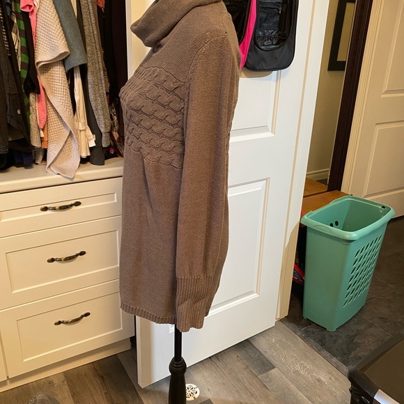 3/$30 Liz Claiborne Turtleneck sweater cable design grey - Picture 3 of 5